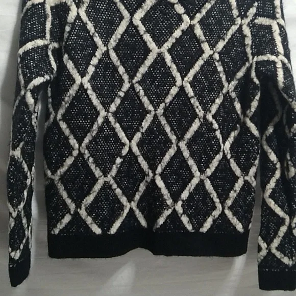 LAST SALE! NWOT Forever 21 Eyelash Sweater Sz.S (A-75) - Picture 3 of 10